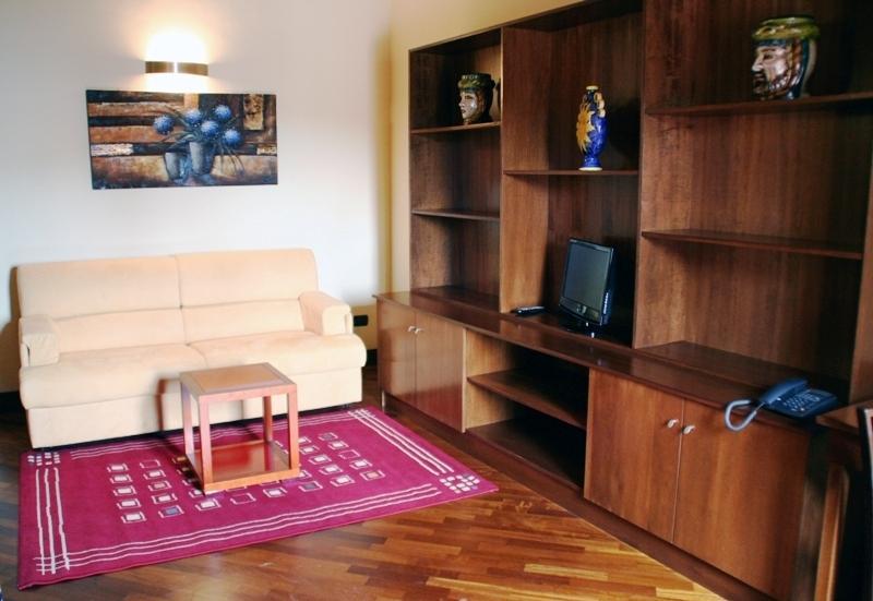 I Cento Campanili Apartment Ачиреале Стая снимка