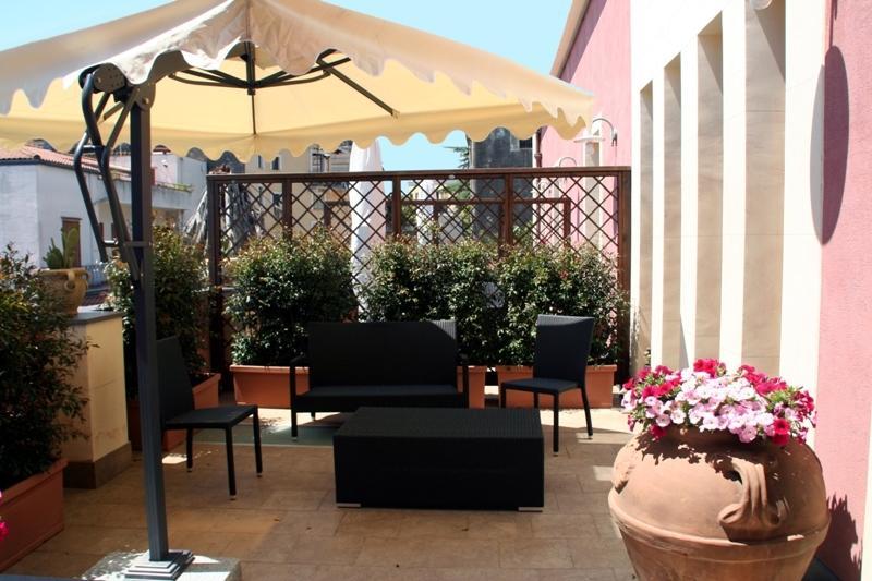 I Cento Campanili Apartment Ачиреале Екстериор снимка