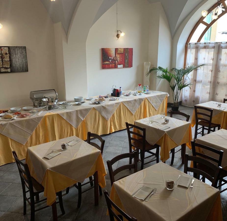 I Cento Campanili Apartment Ачиреале Екстериор снимка